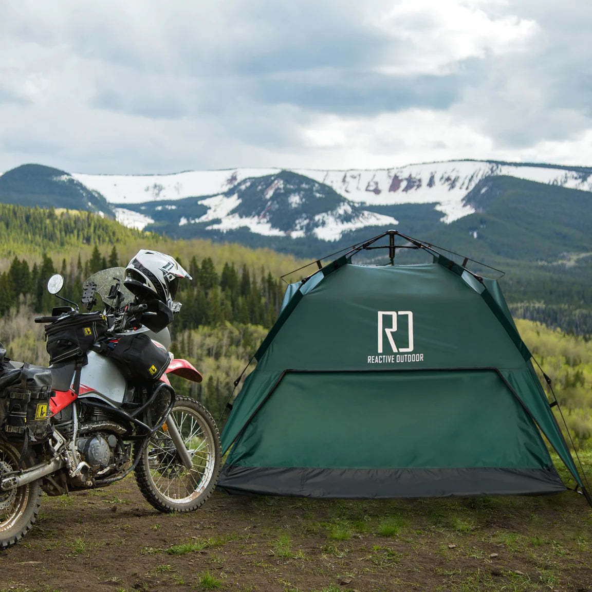 Camp Smart, Camp Fast: Transform Your Motocamping Experience with the Lightning-Quick Setup of the Reactive Outdoor 3-Second Tent